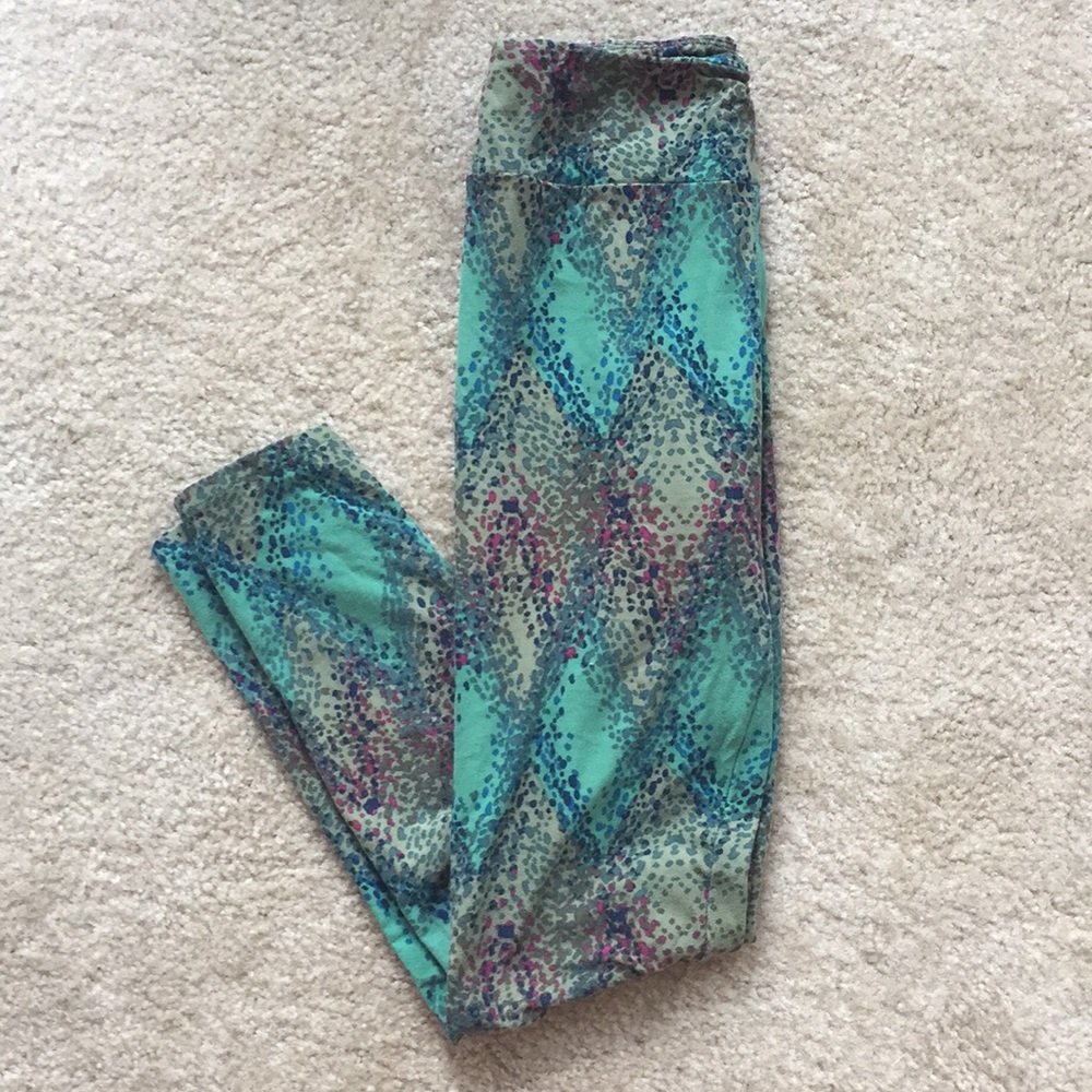 LuLaRoe OS leggings
